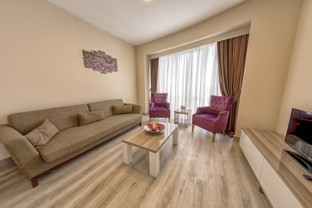 MyHouse N5 Suites 43/69
