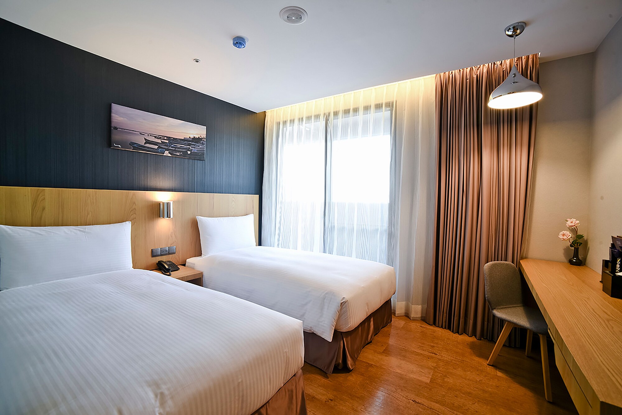 BASIC, TWIN BEDS