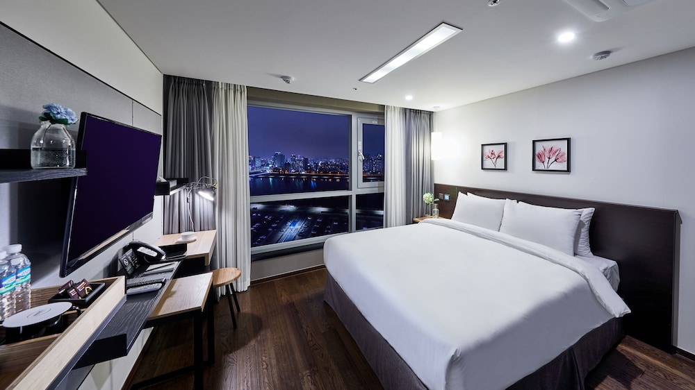 Hotel Riverside 8/41