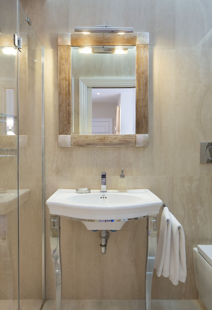 Luxury Suite Milano Duomo 46/49