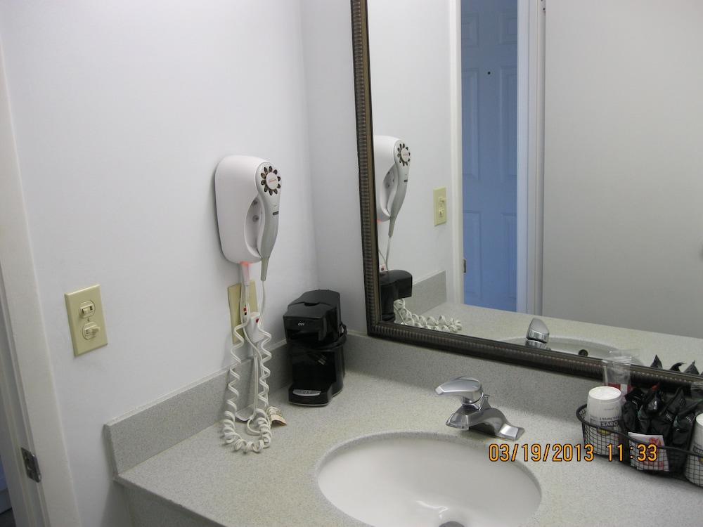 Days Inn by Wyndham Daytona Oceanfront 37/37