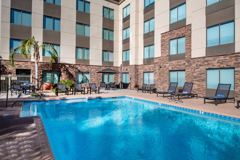 Hampton Inn Phoenix Airport North 53/53