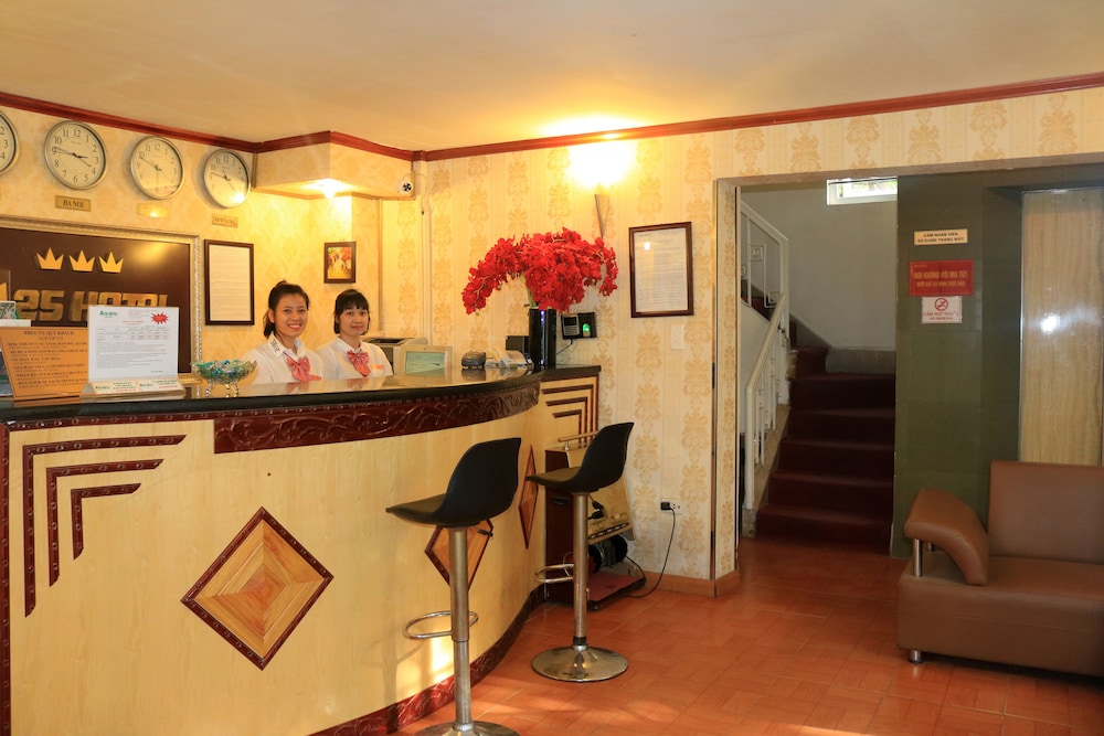 A25 Hotel - 385 Hoang Quoc Viet 27/33