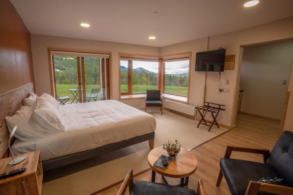 Calafate Apart Hotel 7/25