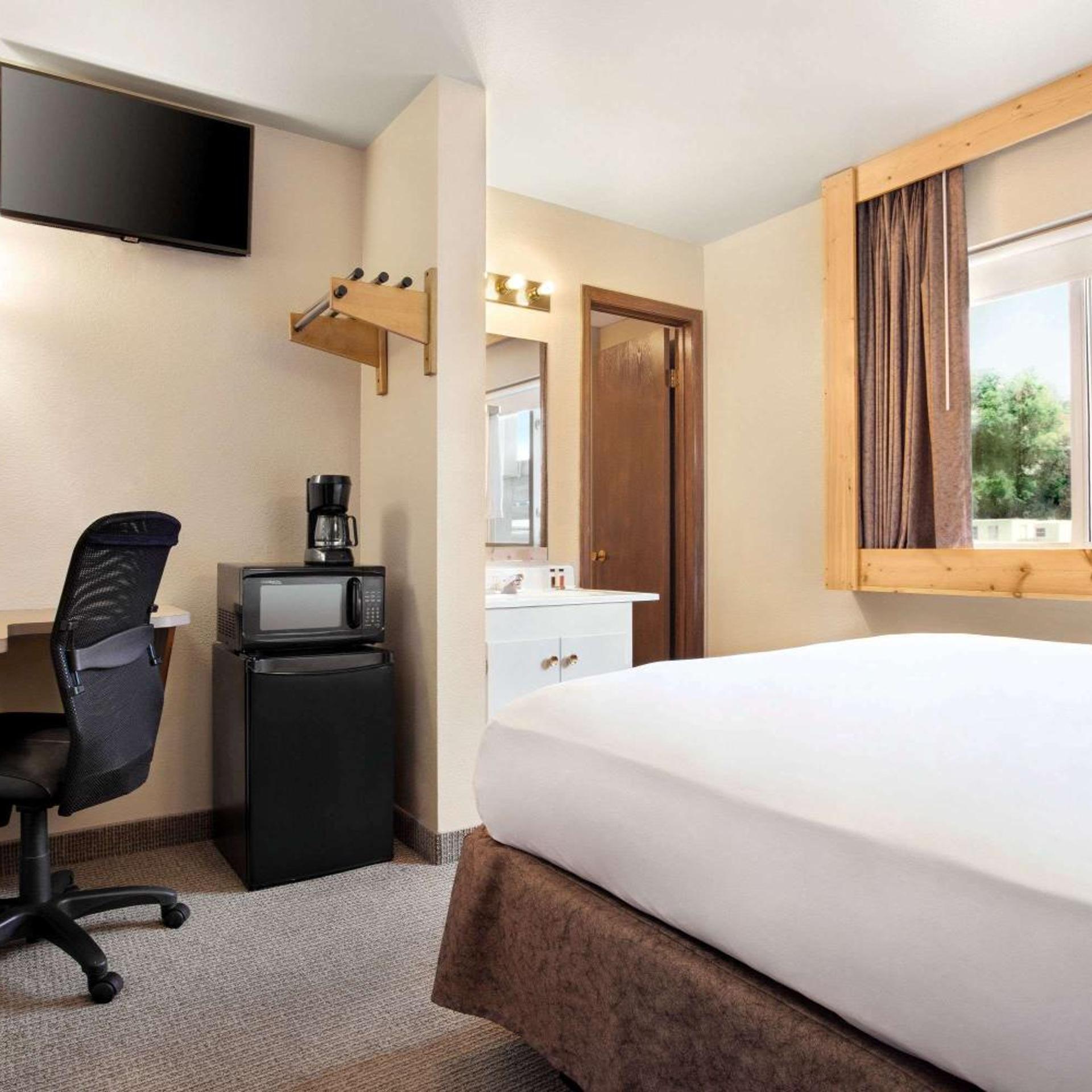 Travelodge By Wyndham Guernsey 11/29