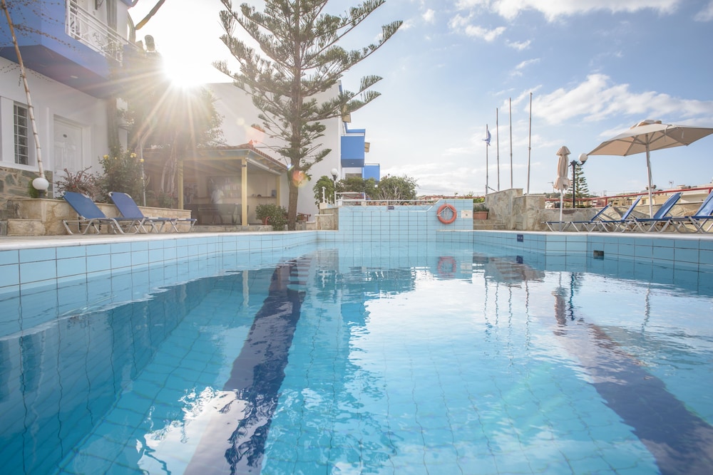 Belvedere Hotel 35/64