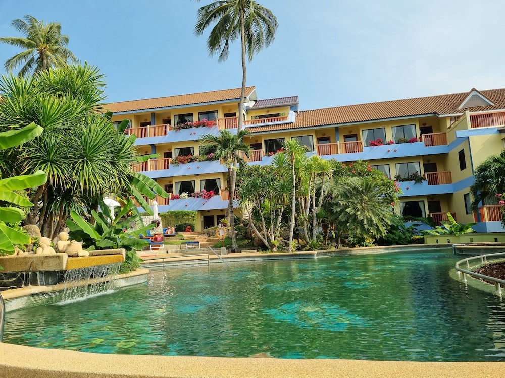 Karona Resort And Spa 7/50