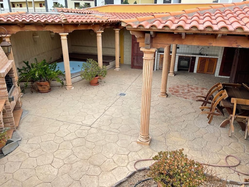 Duque Nest Hostel 60/67