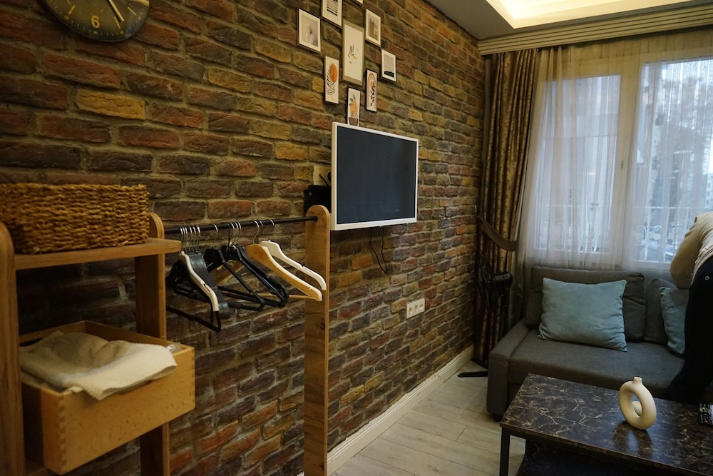 Nova Park Hotel and Suite 41/50