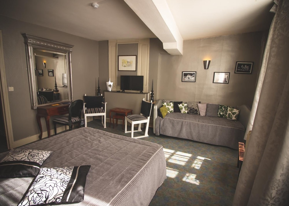 Hotel de la Banniere de France 36/50