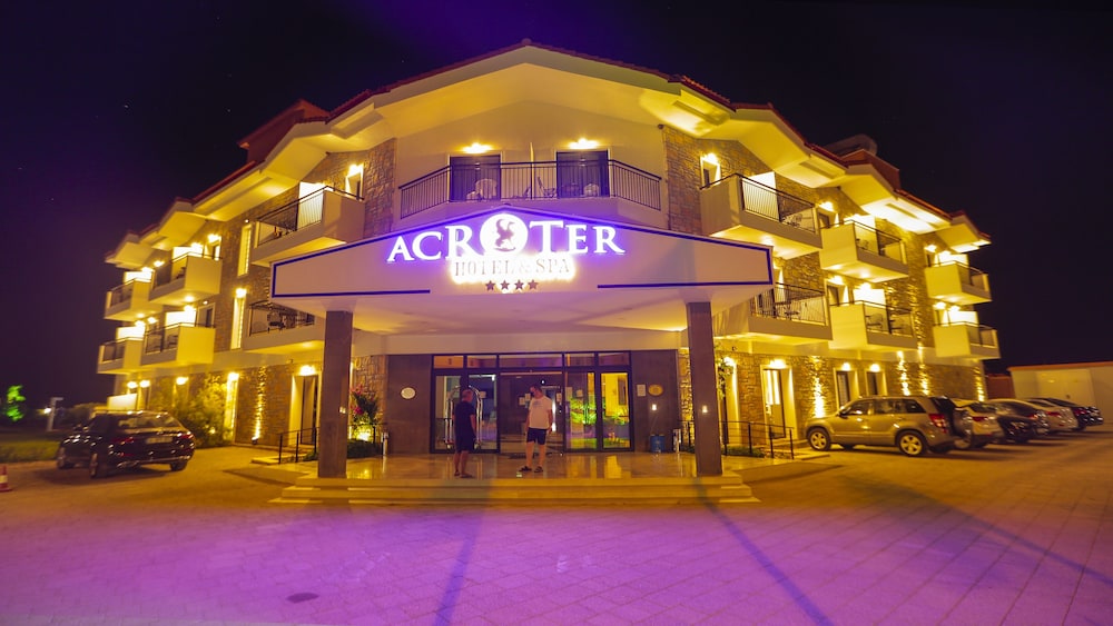 Acroter Hotel & Spa 2/50