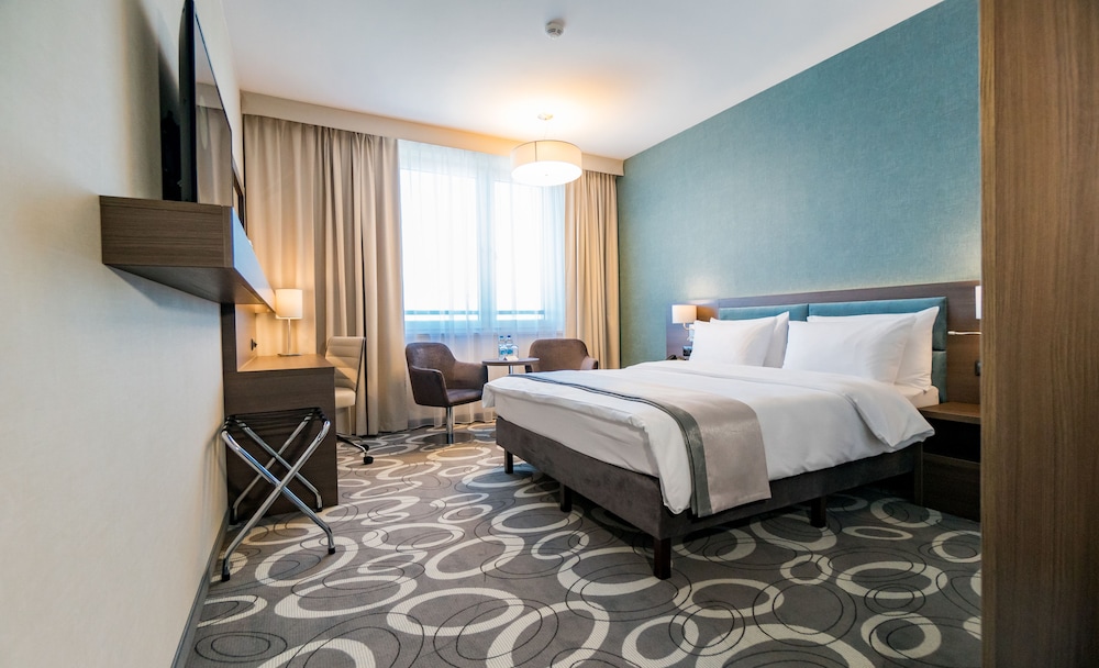 HOLIDAY INN DABROWA GORNICZA 13/75