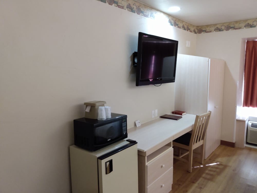 RIVER CANYON LODGE 39/57