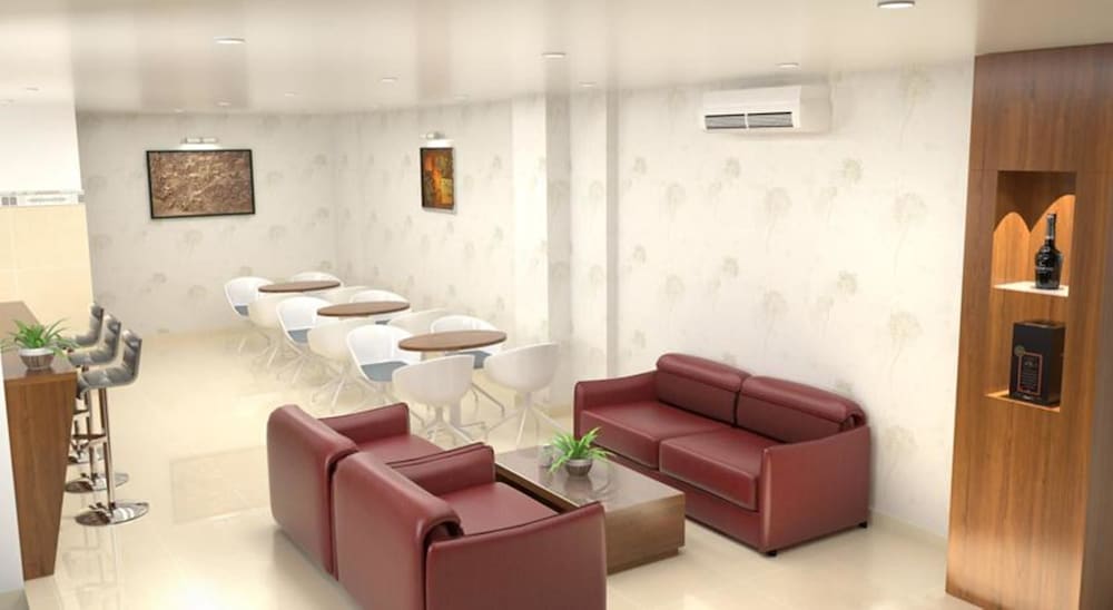 Gia Hoa Airport Hotel 42/50