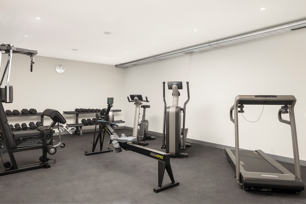 Holiday Inn Express and Suites Sion By IHG 25/50
