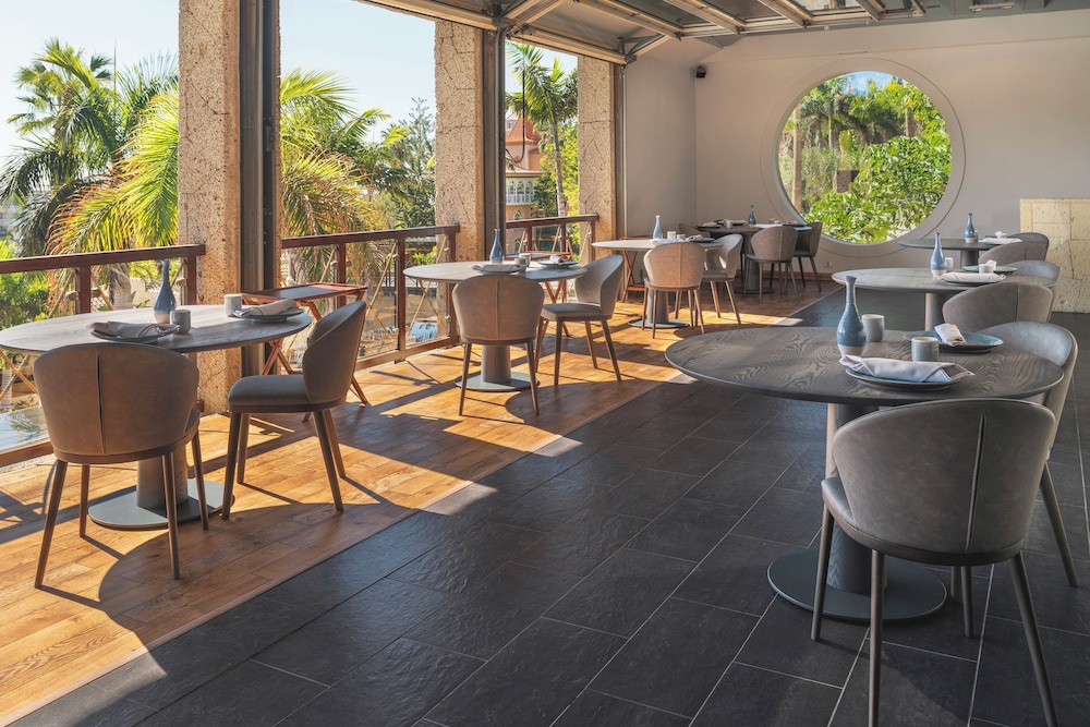 The Villas at Gran Hotel Bahia del Duque 34/50