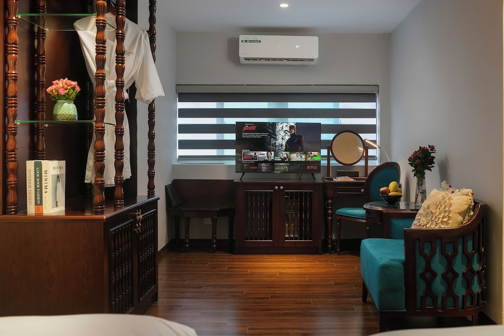 Serene Central hotel 46/55