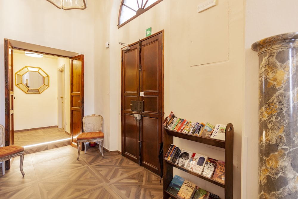 Palazzo Martellini Residenza D'epoca 37/52