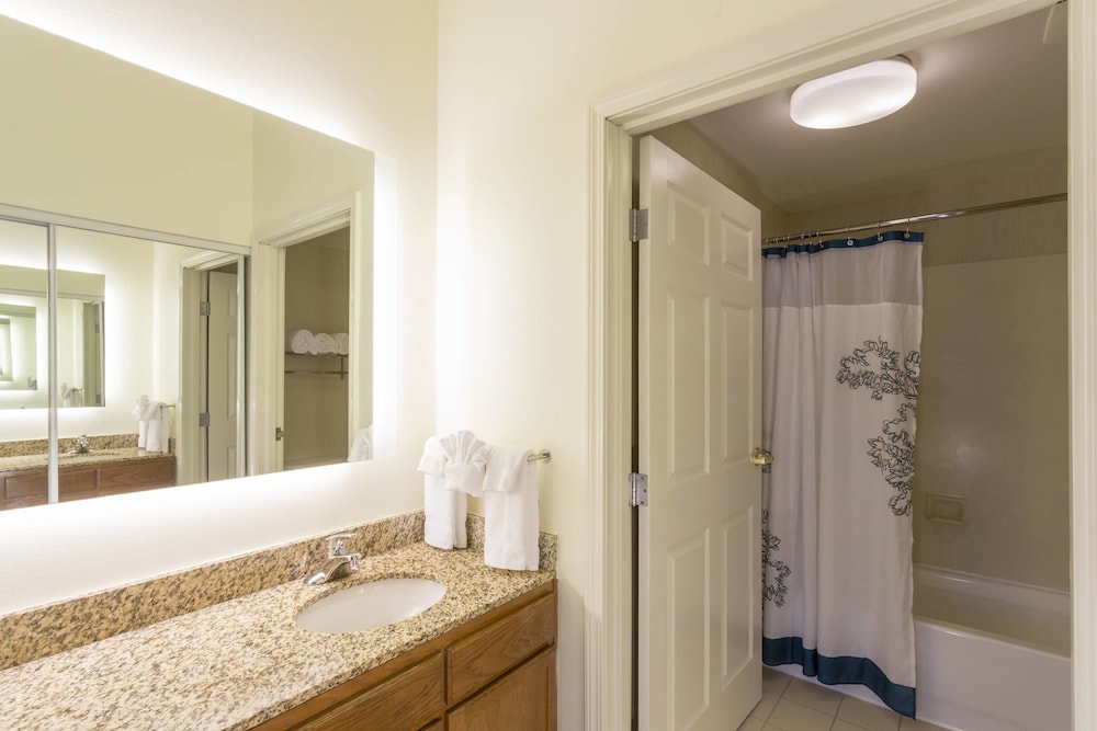 Residence Inn By Marriott Louisville Northeast 8/33