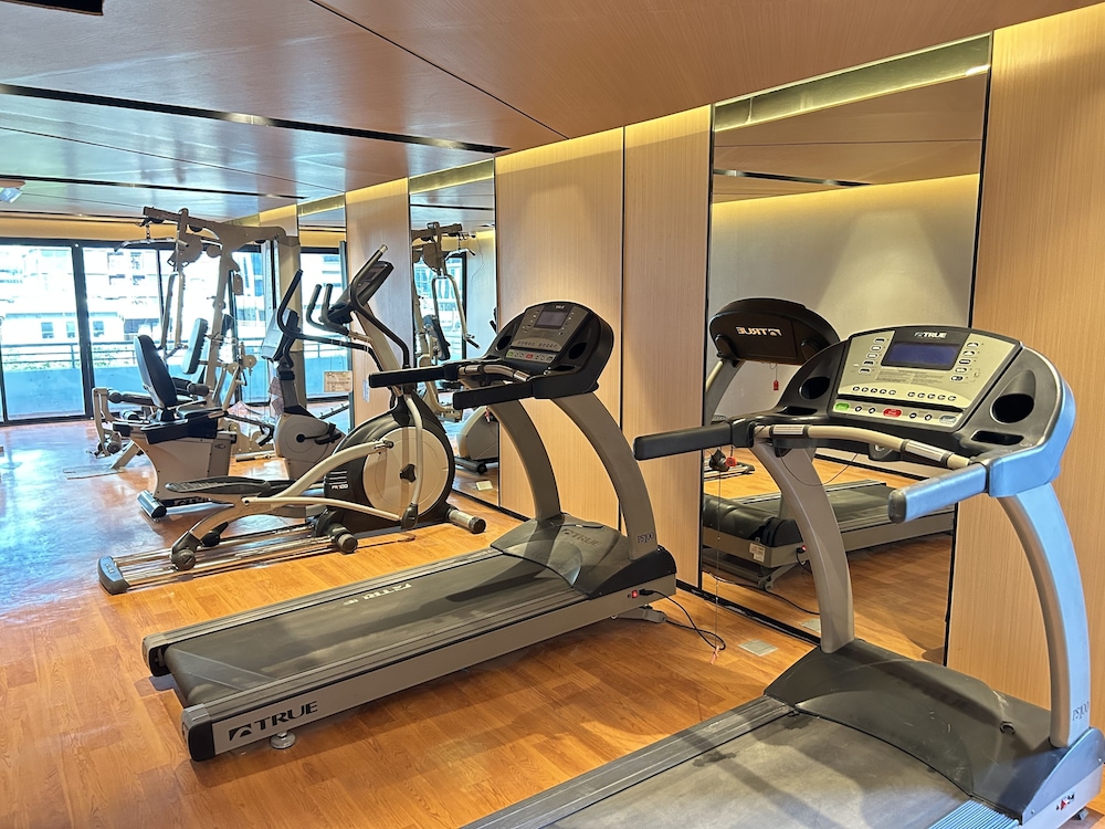 Ramada by Wyndham Bangkok Sukhumvit 11 55/83