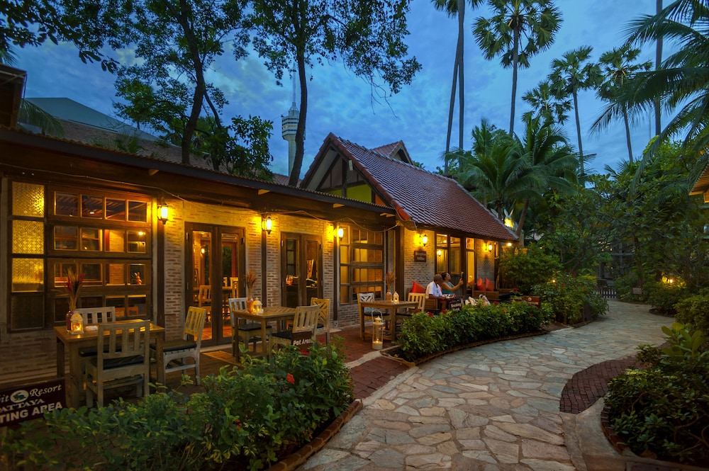 Rabbit Resort 2/50