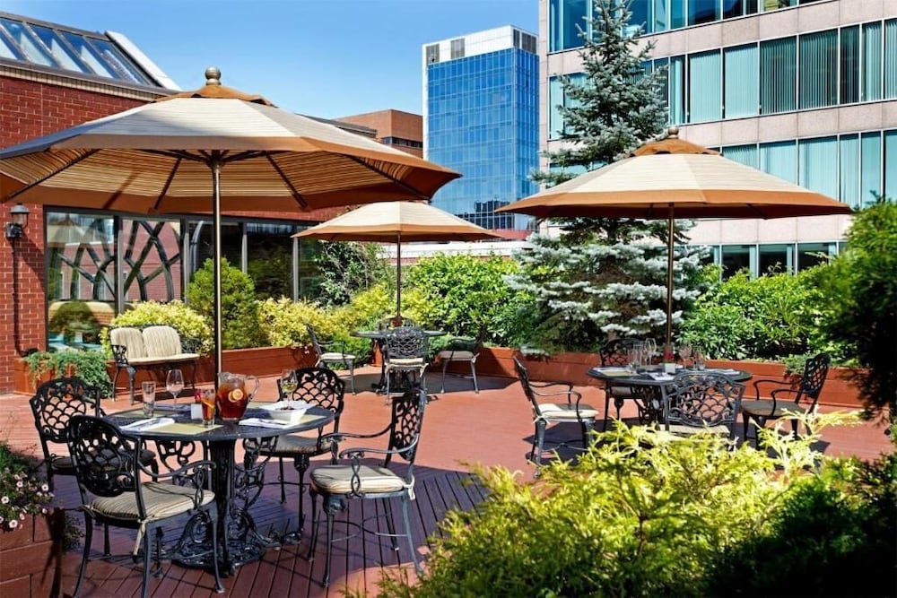 Prince George Hotel 39/51