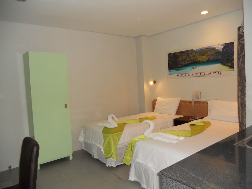 Cinfandel Suites Co 30/46