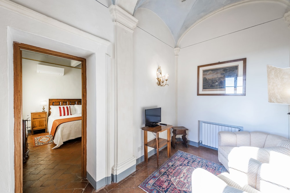Relais Vignale 60/77