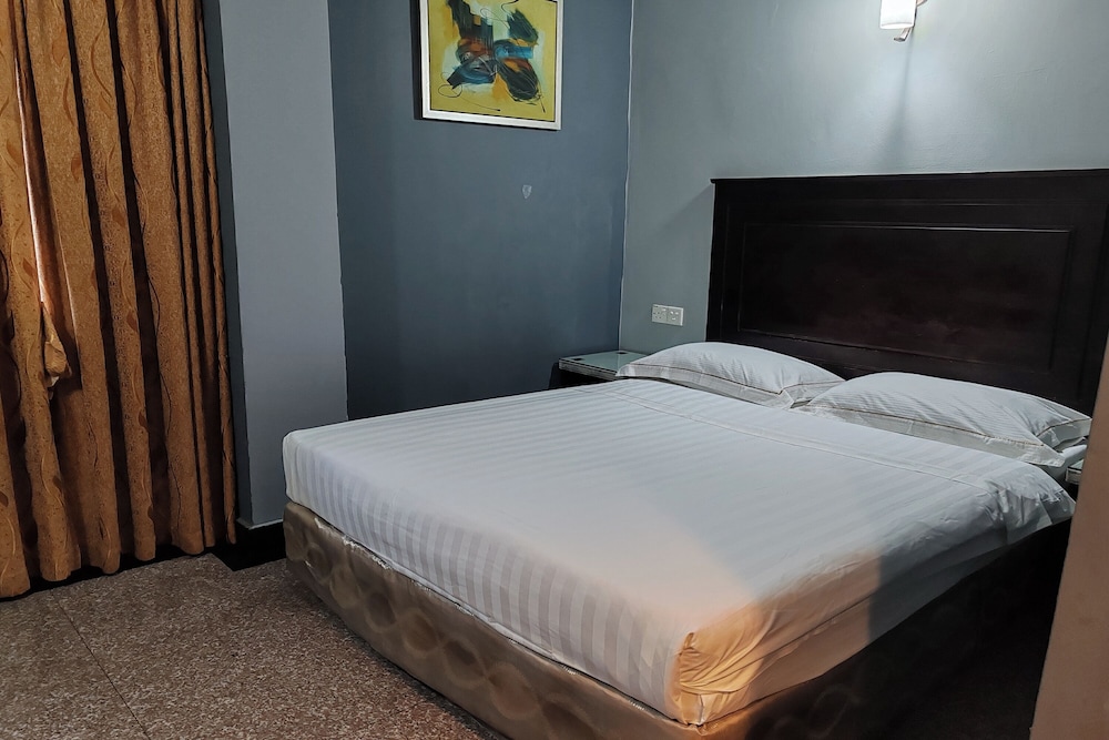 Standard, Double Bed, No Window