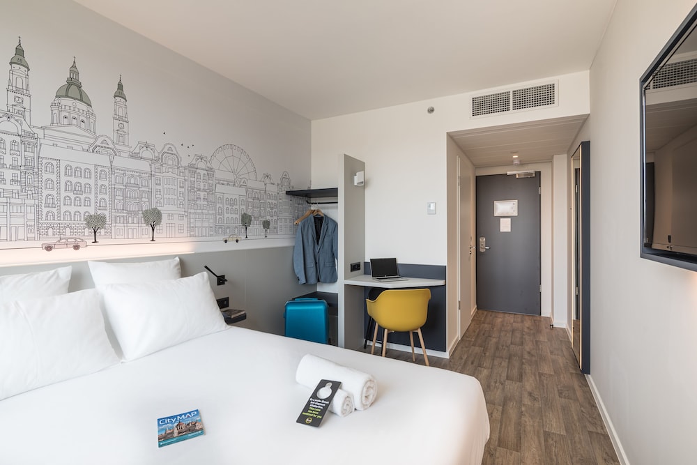 Room at B&B Hotel Budapest City, BUDAPEST