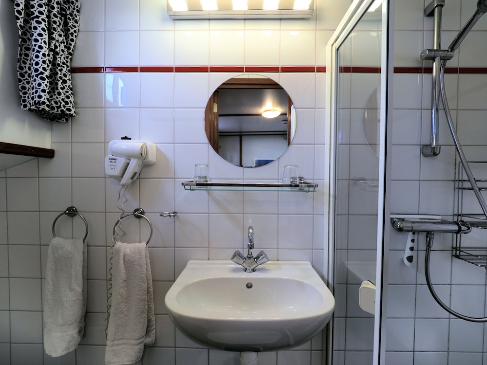 Hotelschip Sarah 34/36
