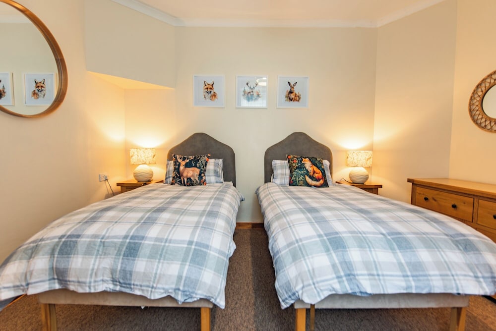 Darwin Cottage Self Catering In Elgin 15/50