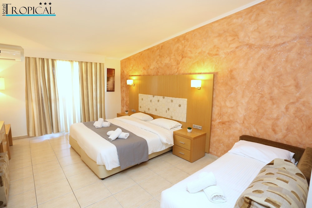 Hotel Tropical 21/72