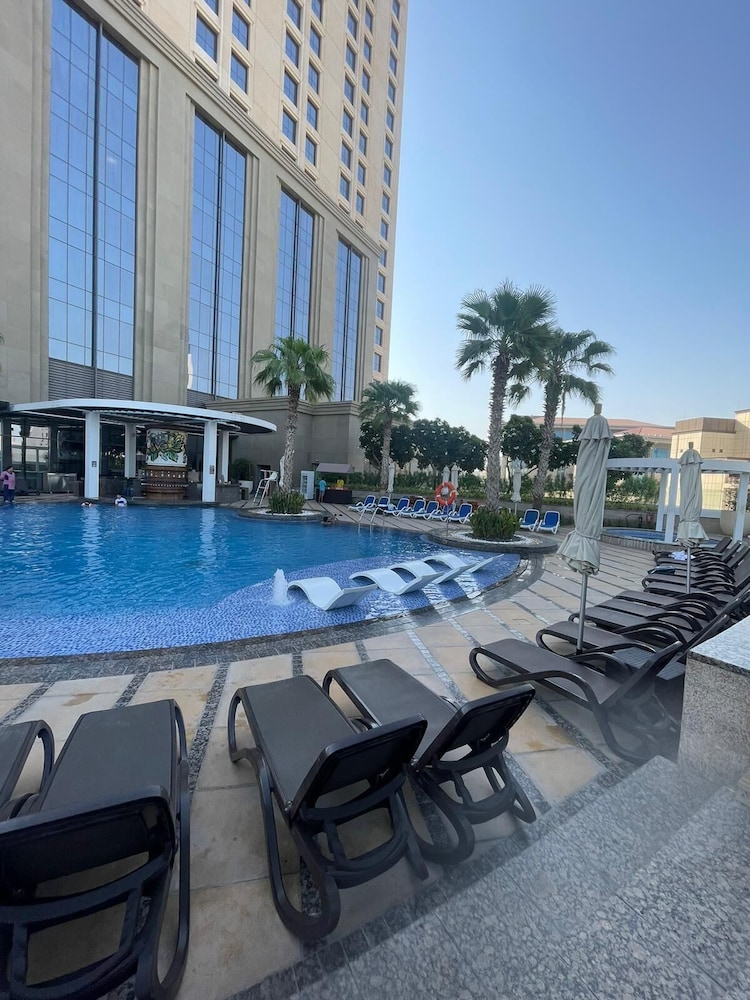 Hyatt Regency Dubai Creek Heights Residences 69/73