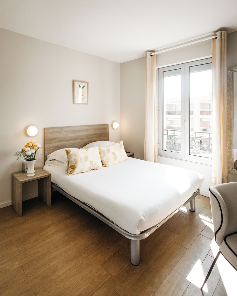 Hotel Le Petit Castel 12/47