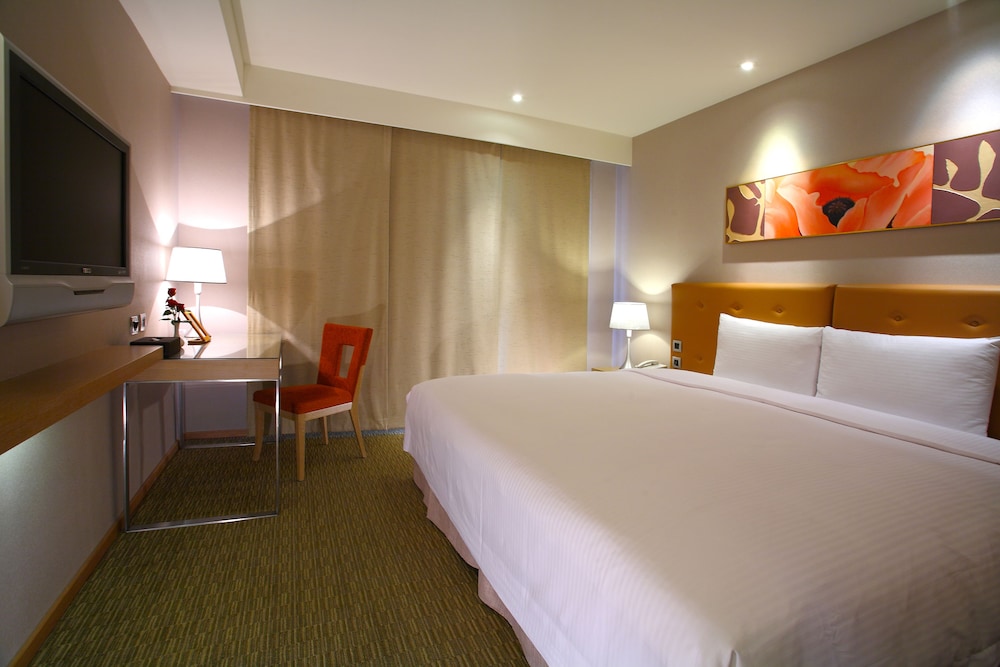 Classic City Resort 6/30