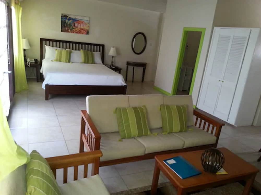 Grooms Beach Villa And Resort 34/62