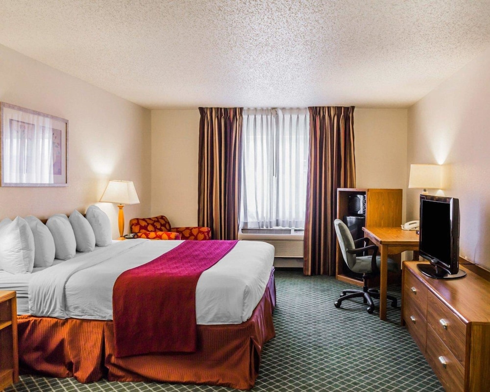 Quality Inn & Suites Golden - Denver West 17/41