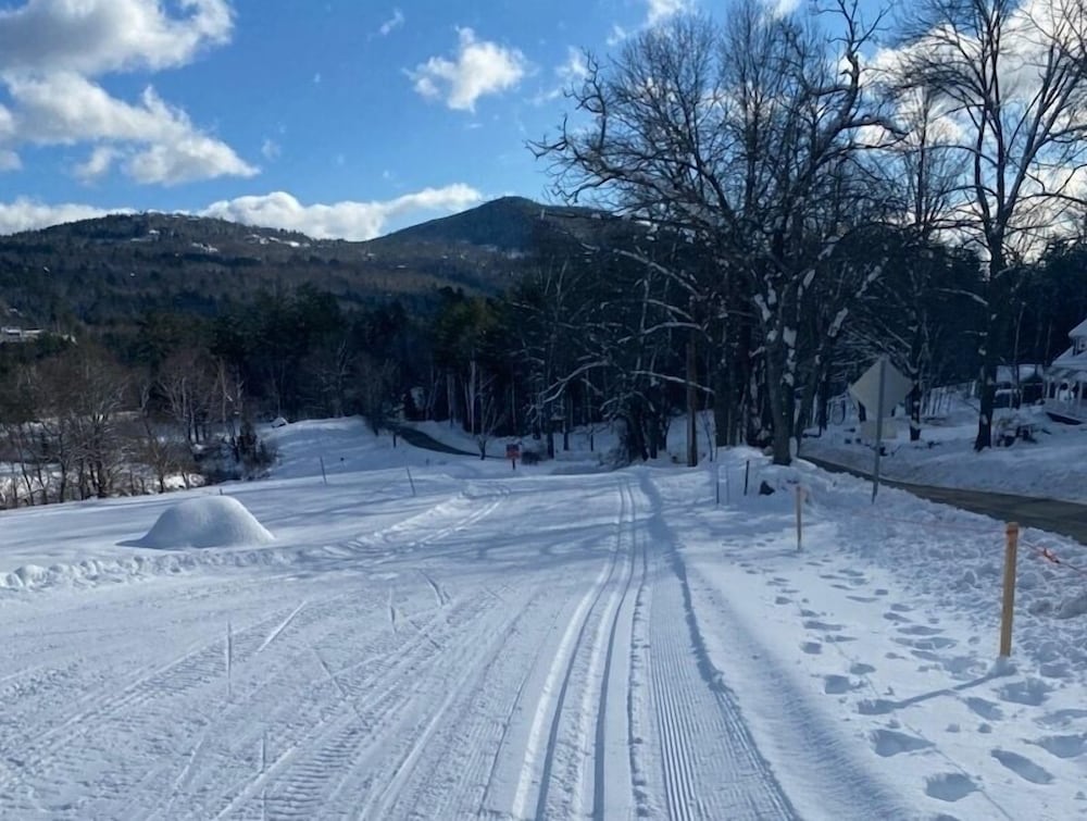Eagle Mountain House And Golf Club 60/61