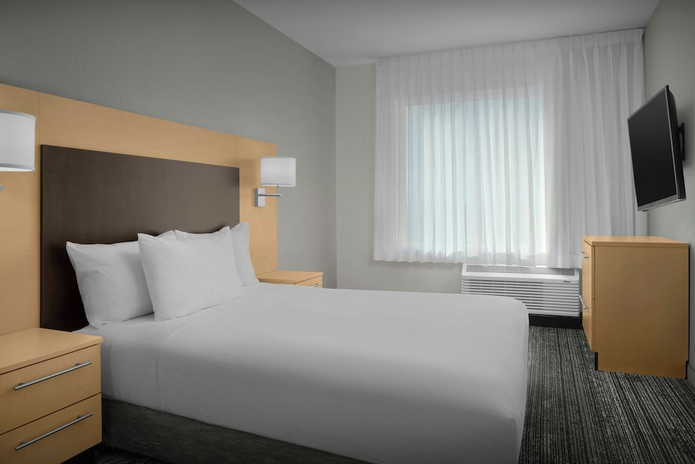 2 Bedrooms, Suite, 2 Double Beds