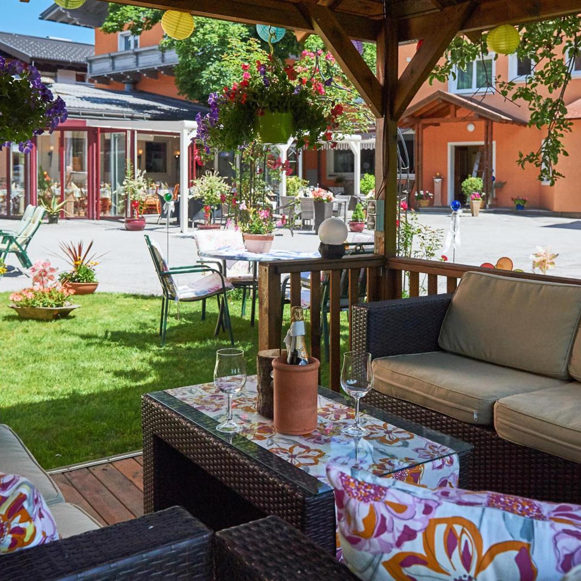 HOTEL SCHWAIGER 40/59