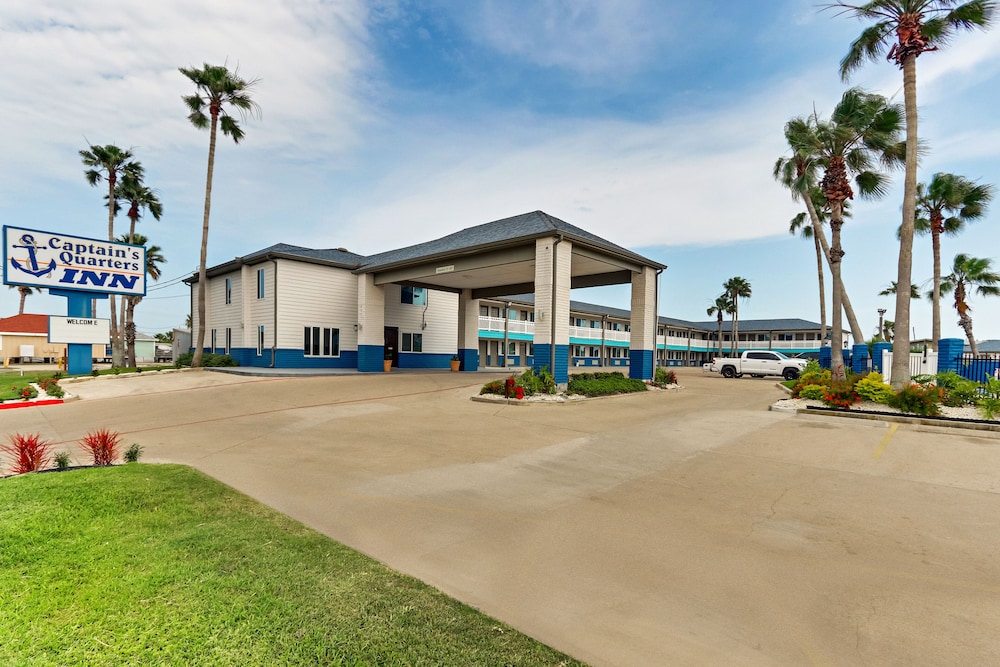 Captain Apos S Quarters Inn 62/69