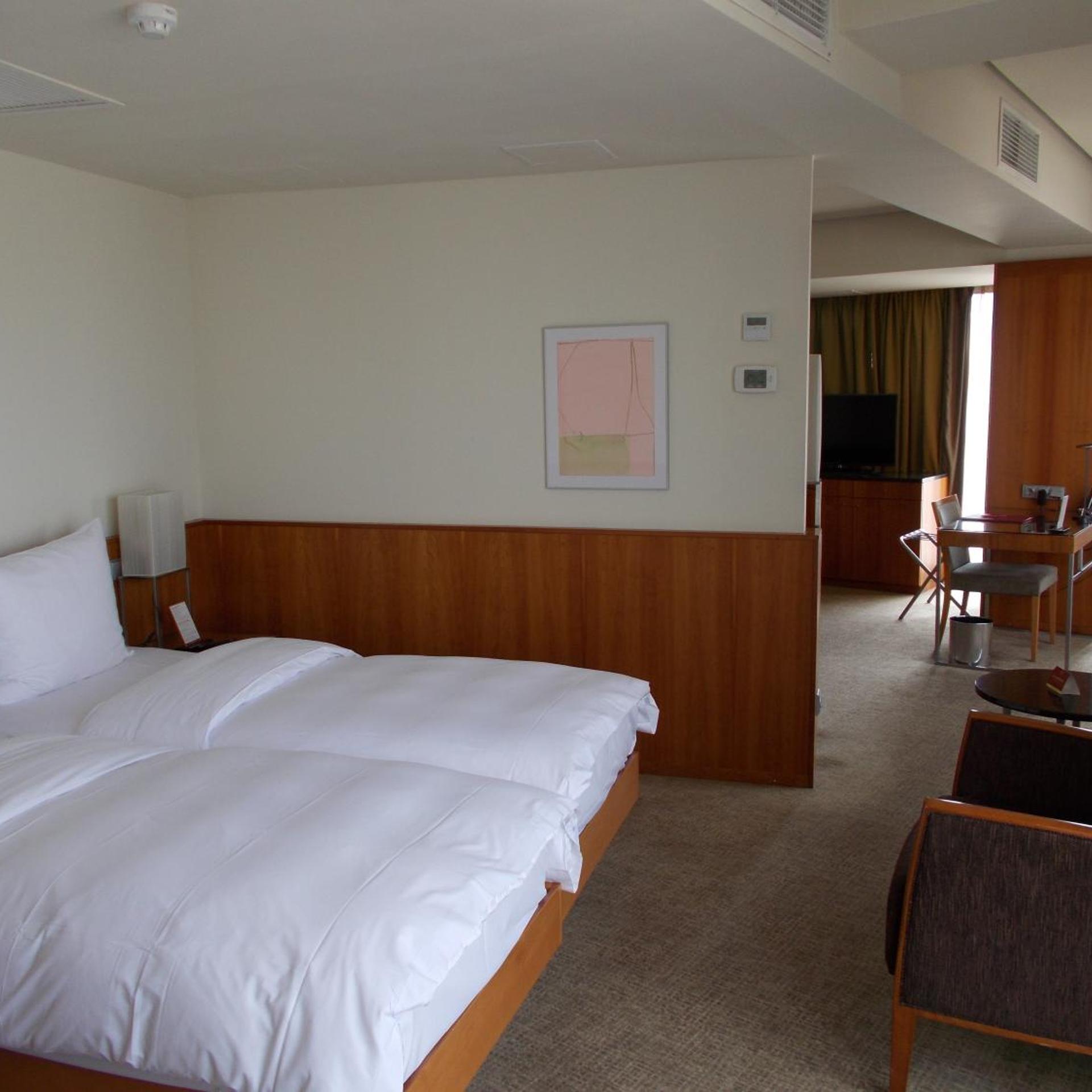 SUITE, TERRACE