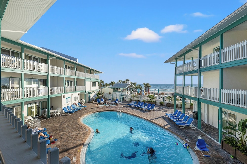 Sandpiper Beacon Beach Resort 46/50