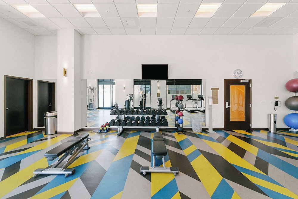 Hyatt Place Pasadena 59/66