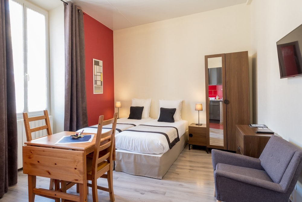 Aparthotel AMMI Nice Massena 38/80