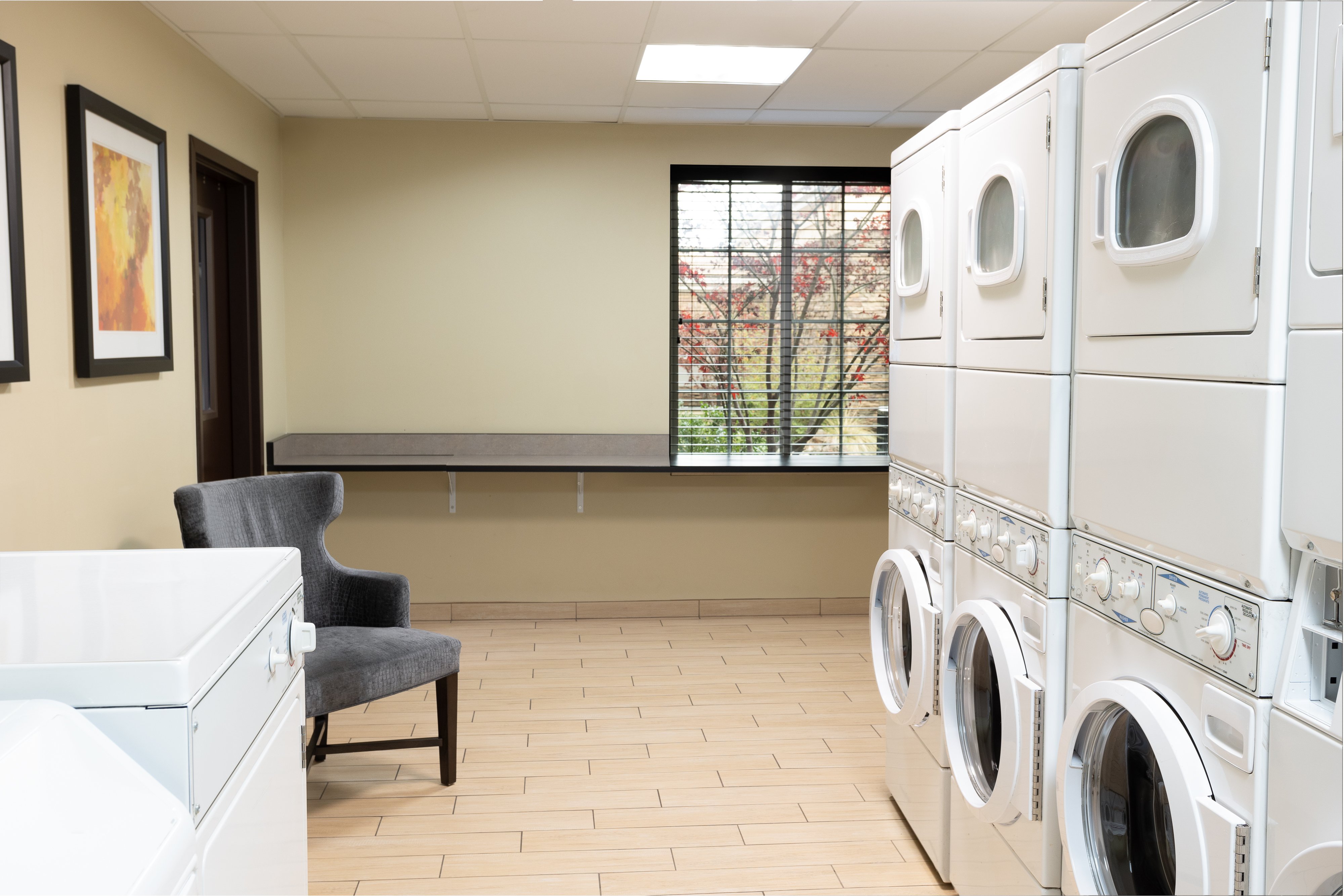 Staybridge Suites Sacramento - Folsom 23/79