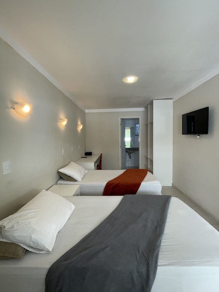 HOTEL CANTAREIRA 23/60