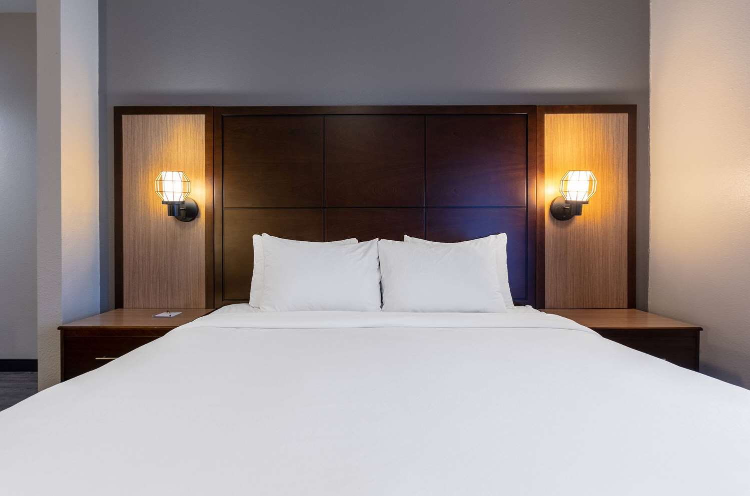 Spark by Hilton DFW North 15/60