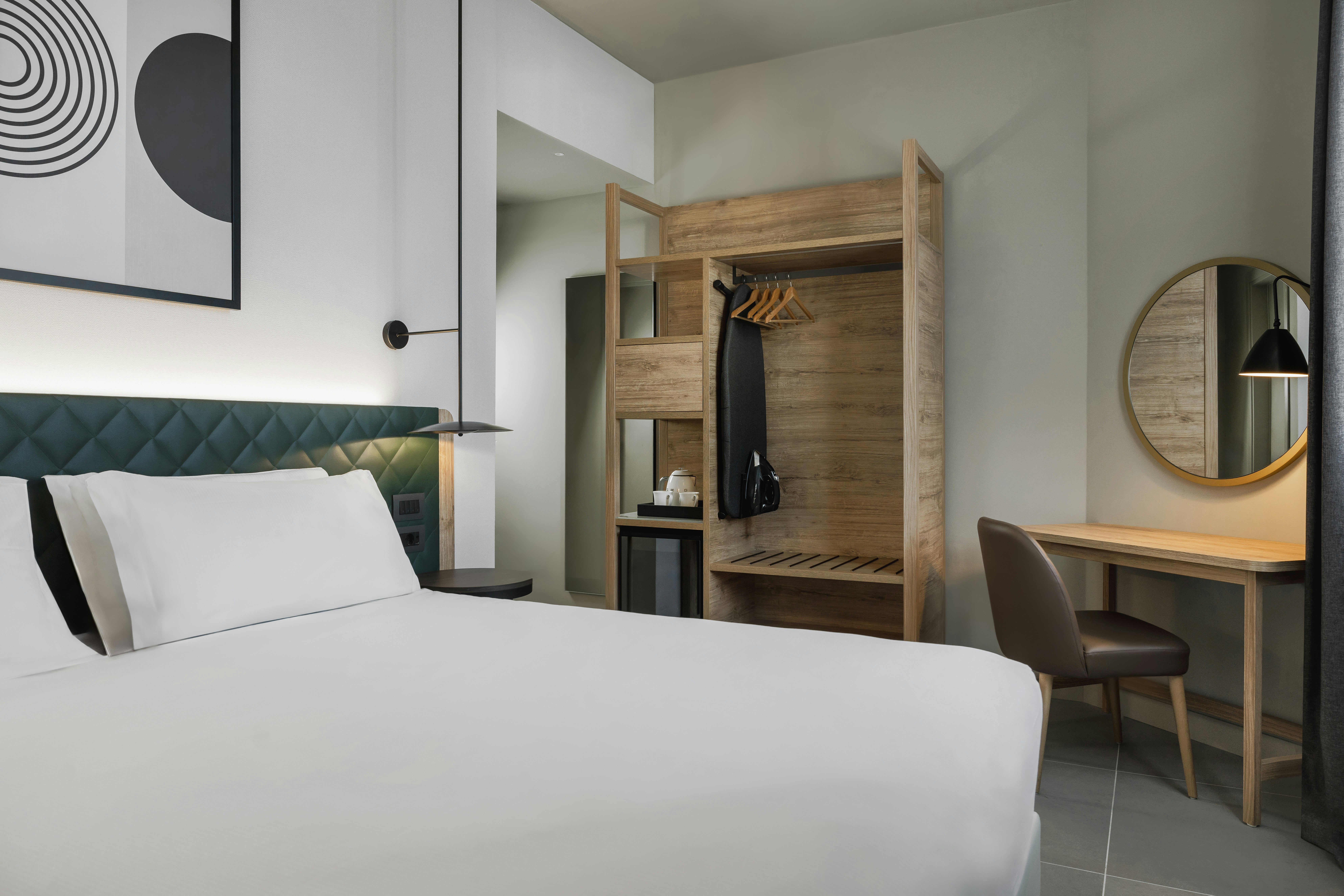 ROOM, TWIN BEDS, SOFA